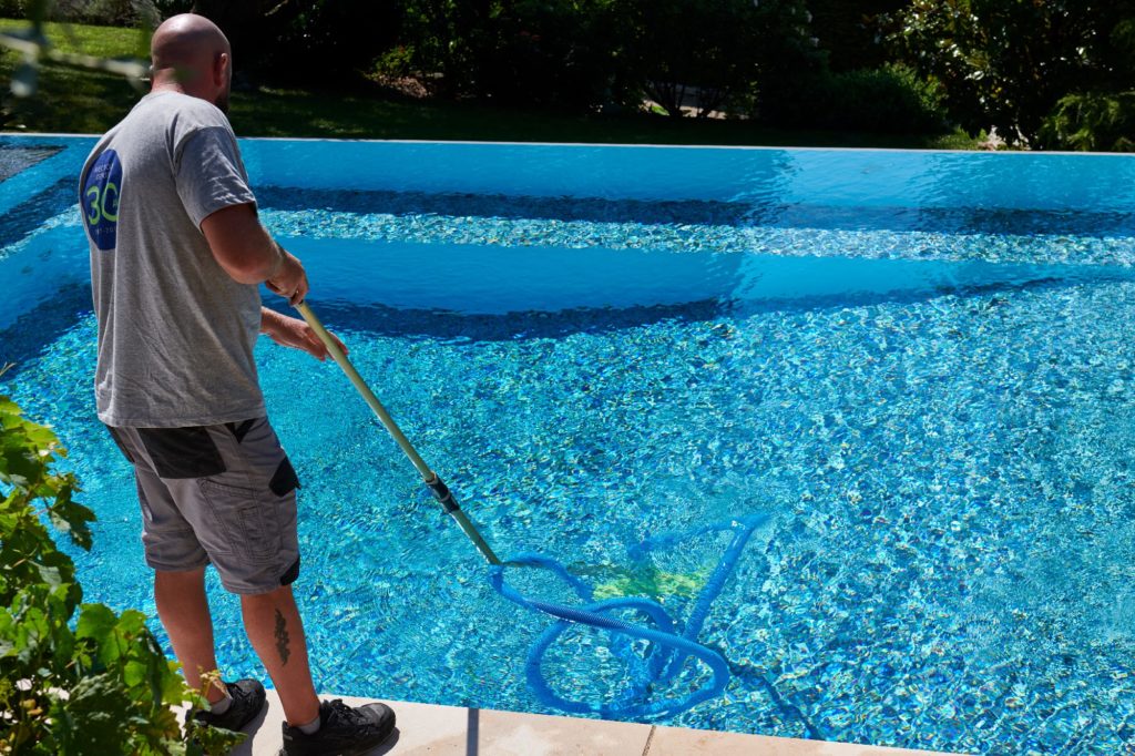 entretien contrat maintenance piscine.jpg