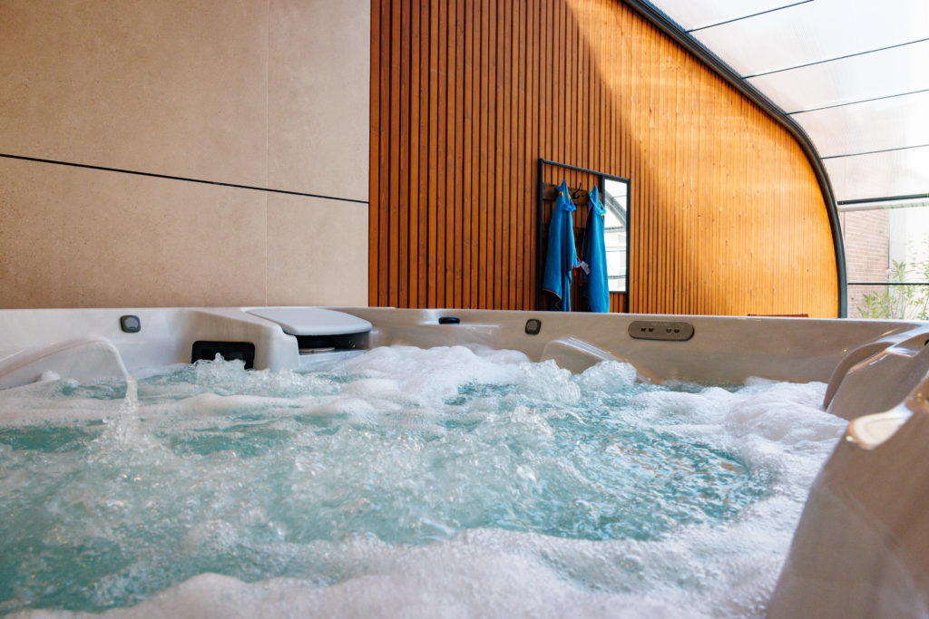 ©MARTIN FLAUX DECLERCQ PISCINES & SPAS 1773755305 HM1A0623