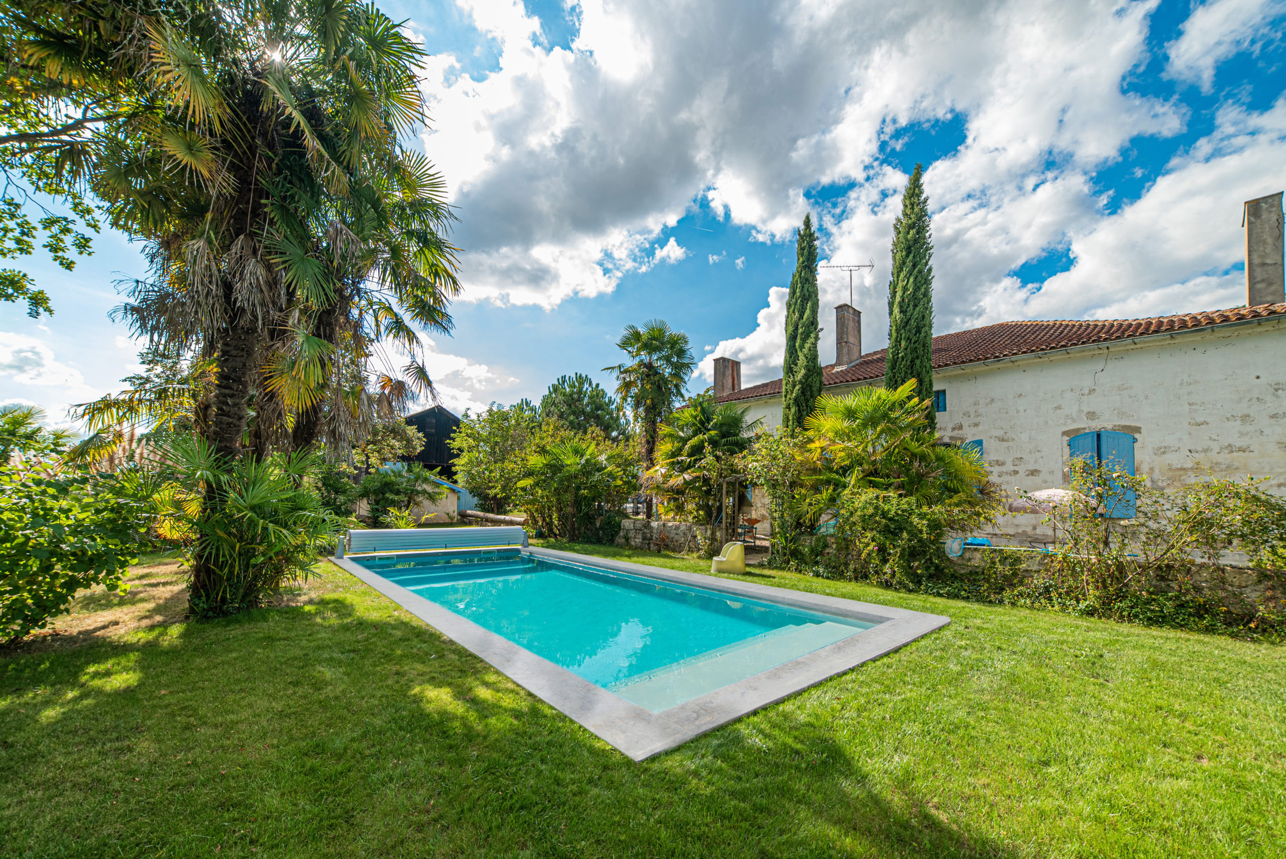 ©NICOLAS DUMOULIN PISCINES ET DECORS DU SUD 1665558909 Chanceaulme 20210126 105320 (1)